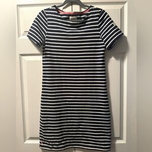 New w/out tag. Ladies Joules Mariners grade dress. Sz 6.